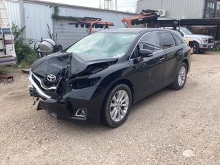 2013 Toyota Venza XLE - Exterior Front Left Corner Image